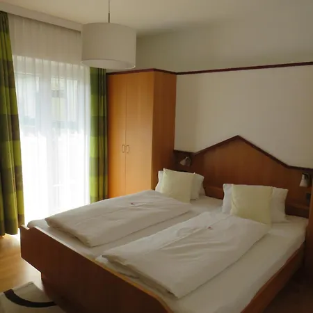 Sportpension Strobl Daire Millstatt