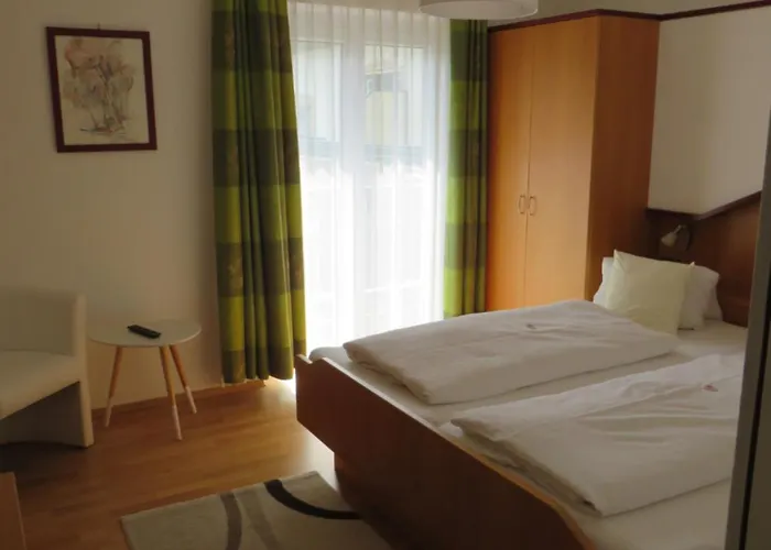 Sportpension Strobl * Millstatt